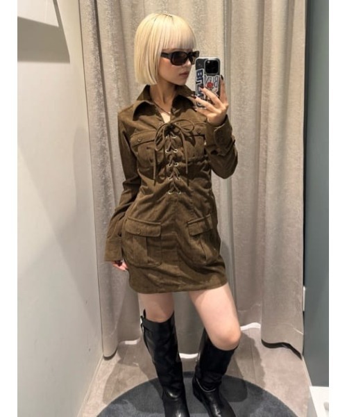 LAGUA GEM(ラグアジェム)の「LACE UP CORDUROY ミニワンピース(ワンピース・レディース・ブラック/ブラウン・SMALL/MEDIUM)」の19枚目の写真