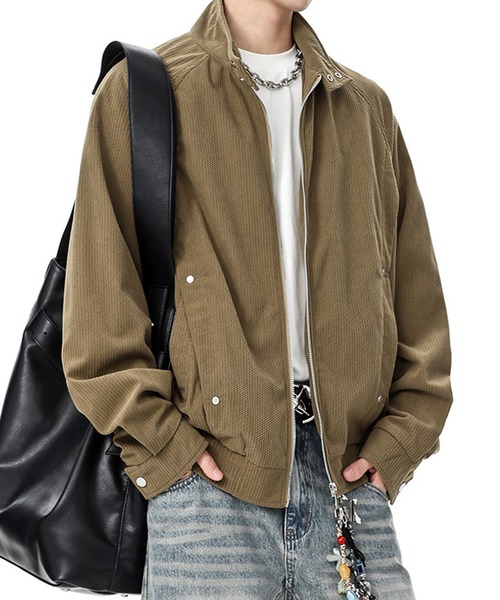 JOHNNY WOLF(ジョニーウルフ)の「PARCHE コーデュロイ オーバーサイズ ブルゾン(ブルゾン・メンズ・ブラック/ベージュ/カーキ・L/M/XL)」の1枚目の写真