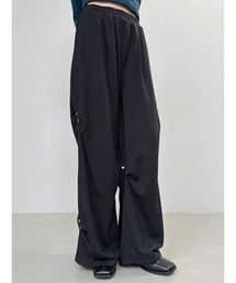 MURUA（ムルーア）の「ランダムタックスウェットパンツ 秋服　冬服（スウェットパンツ・レディース）」