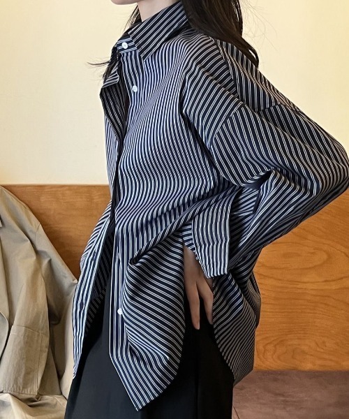 Teem Store(チームストア)の「オーバーサイズ ストライプ レギュラーカラーシャツ(シャツ/ブラウス・レディース・ネイビー・M)」の7枚目の写真
