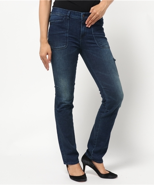 AVIREX(アヴィレックス)の「avirex/ アヴィレックス / DENIM TUCK PANTS/ デニム タックパンツ(デニムパンツ・レディース・ブルー系その他/ライトインディゴブルー・MEDIUM/SMALL/LARGE)」の14枚目の写真