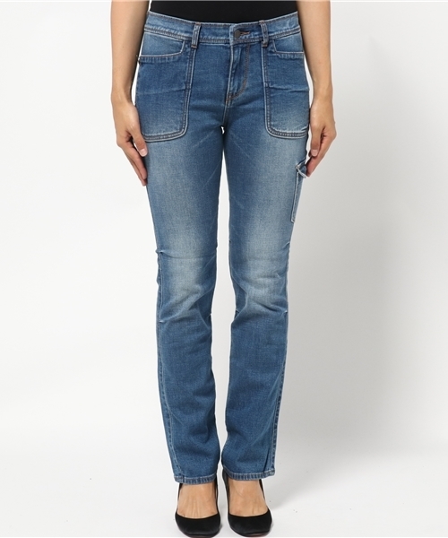 AVIREX(アヴィレックス)の「avirex/ アヴィレックス / DENIM TUCK PANTS/ デニム タックパンツ(デニムパンツ・レディース・ブルー系その他/ライトインディゴブルー・MEDIUM/SMALL/LARGE)」の9枚目の写真