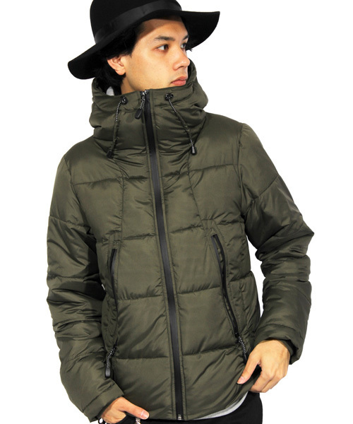 ８(eight)（エイト）の「中綿 ジャケット フード付き ナイロン ブルゾン アウトドア（ダウンジャケット/コート・メンズ・ブラック/カーキ/ネイビー・MEDIUM/LARGE/X-LARGE）」の3枚目の写真