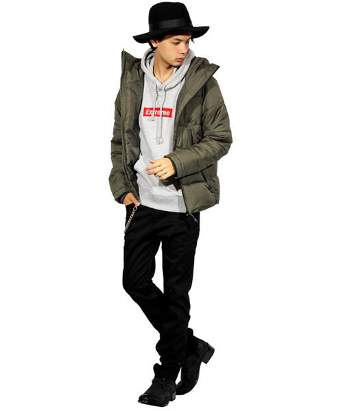 ８(eight)（エイト）の「中綿 ジャケット フード付き ナイロン ブルゾン アウトドア（ダウンジャケット/コート・メンズ・ブラック/カーキ/ネイビー・MEDIUM/LARGE/X-LARGE）」の4枚目の写真