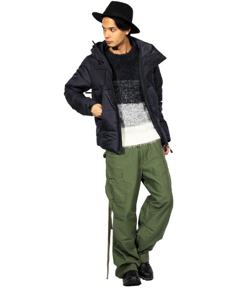 ８(eight)（エイト）の「中綿 ジャケット フード付き ナイロン ブルゾン アウトドア（ダウンジャケット/コート・メンズ・ブラック/カーキ/ネイビー・MEDIUM/LARGE/X-LARGE）」の5枚目の写真