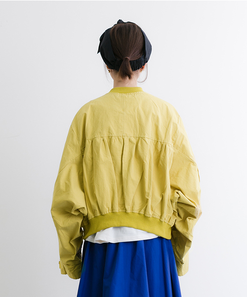 MERLOT（メルロー）の「ラッフルドルマンブルゾン9062（ブルゾン・レディース・カーキ/ピンク/チャコールグレー/イエロー・FREE）」の6枚目の写真