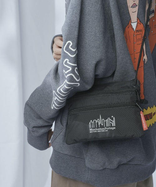 Manhattan Portage(マンハッタンポーテージ)の「Triple Zipper Pouch -トリプルジッパーポーチ-(ショルダーバッグ・メンズ・ブラック・FREE)」の19枚目の写真