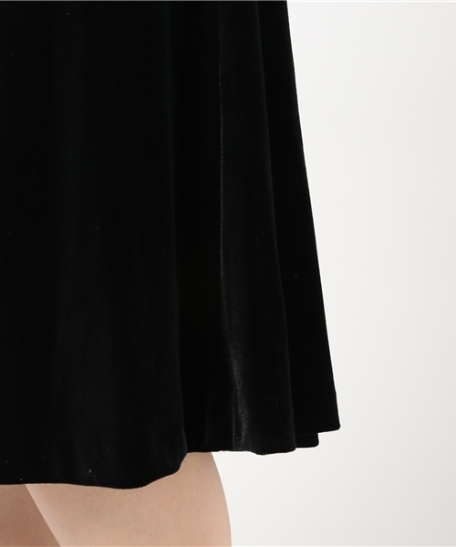 LE CIEL BLEU（ルシェルブルー）の「ロングスリーブベロアワンピース（ワンピース・レディース・ブラック/パープル/イエロー・38/36）」の8枚目の写真