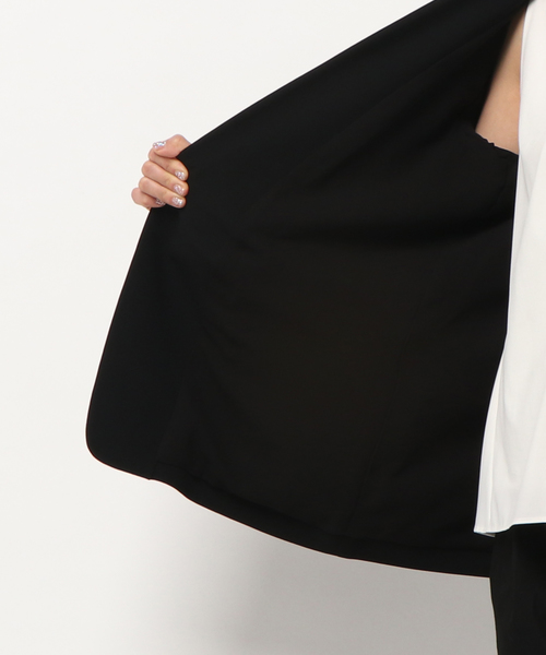 Deuxieme Classe（ドゥーズィエムクラス）の「CELERI タキシード