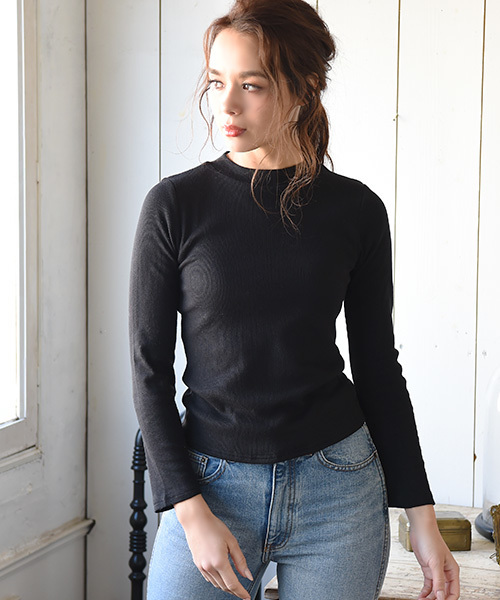 Luz Llena(ラズレナ)の「テレコリブハイネックトップス(Tシャツ/カットソー・レディース・ブラック/オフホワイト/ボルドー/ホワイト×ブラック・MEDIUM)」の19枚目の写真