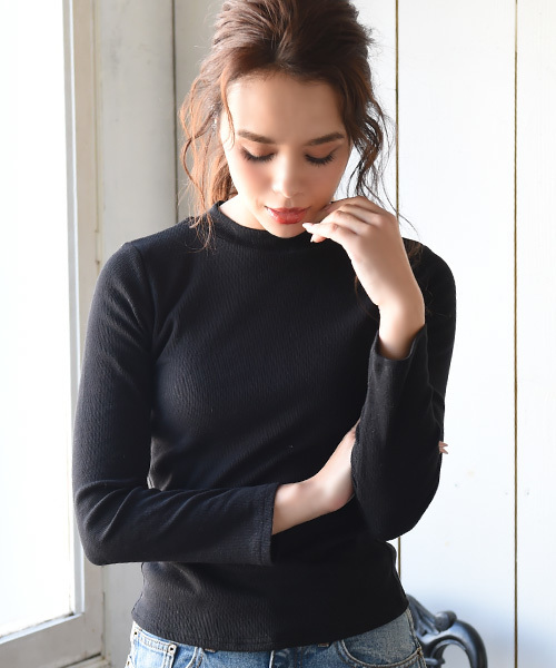 Luz Llena(ラズレナ)の「テレコリブハイネックトップス(Tシャツ/カットソー・レディース・ブラック/オフホワイト/ボルドー/ホワイト×ブラック・MEDIUM)」の18枚目の写真