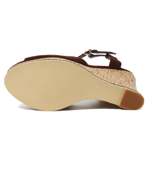 BEAUTY&YOUTH UNITED ARROWS（ビューティーアンドユースユナイテッドアローズ）の「BYSF Tストラップ コルクウェッジサンダル ◆ §（サンダル・レディース・ブラウン/ダークブラウン・35h/36/36h/37/37h/38）」の4枚目の写真