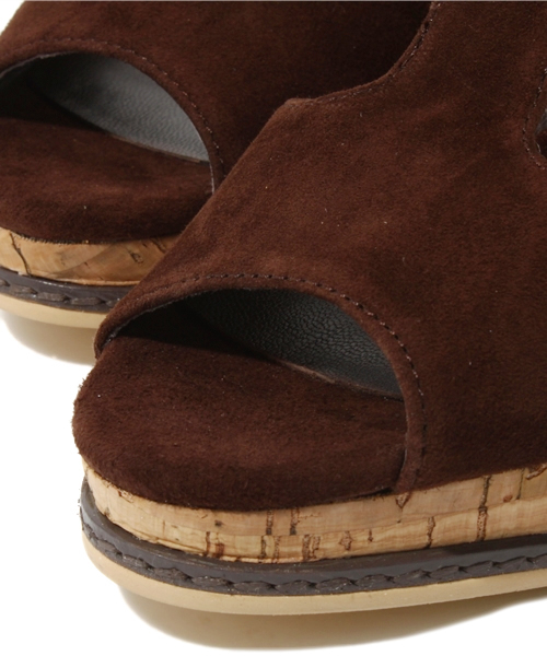 BEAUTY&YOUTH UNITED ARROWS（ビューティーアンドユースユナイテッドアローズ）の「BYSF Tストラップ コルクウェッジサンダル ◆ §（サンダル・レディース・ブラウン/ダークブラウン・35h/36/36h/37/37h/38）」の7枚目の写真