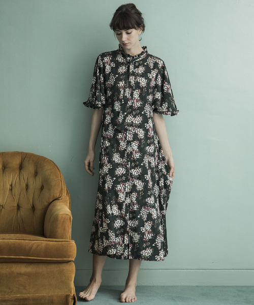 Emma Taylor（エマテイラー）の「バタフライスリーブフラワーワンピース（ワンピース・レディース・ネイビー/ピンク/グリーン・FREE）」の5枚目の写真