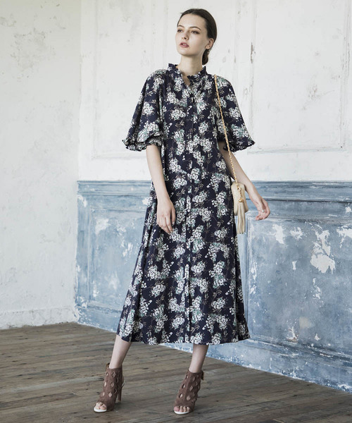 Emma Taylor（エマテイラー）の「バタフライスリーブフラワーワンピース（ワンピース・レディース・ネイビー/ピンク/グリーン・FREE）」の8枚目の写真