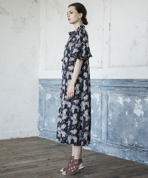 Emma Taylor（エマテイラー）の「バタフライスリーブフラワーワンピース（ワンピース・レディース・ネイビー/ピンク/グリーン・FREE）」の9枚目の写真