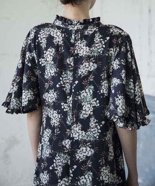 Emma Taylor（エマテイラー）の「バタフライスリーブフラワーワンピース（ワンピース・レディース・ネイビー/ピンク/グリーン・FREE）」の20枚目の写真