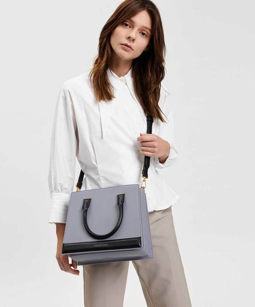 CHARLES & KEITH(チャールズ & キース)の「トップハンドルコントラストバッグ / TOP HANDLE CONTRAST BAG(トートバッグ・レディース・ダークグリーン/マスタード/ピンク系その他/プラム/グレー系その他2・L)」の10枚目の写真