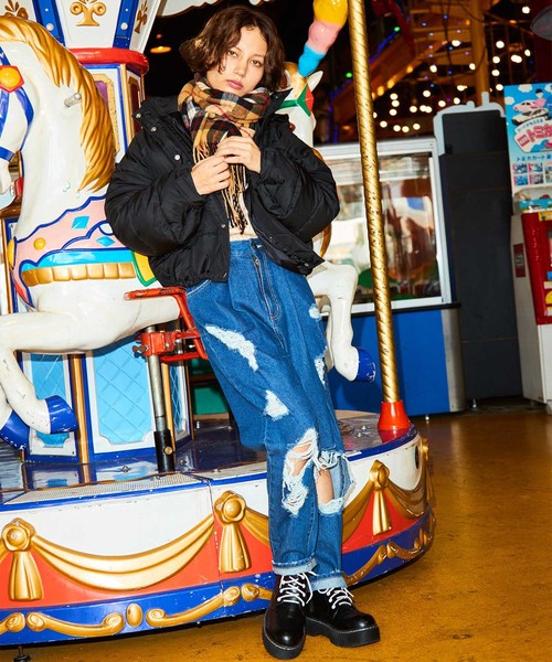 WEGO(ウィゴー)の「WEGO/厚底6ホールブーツ(ブーツ・レディース・ブラック/ブラック系その他・MEDIUM/LARGE/SMALL)」の5枚目の写真