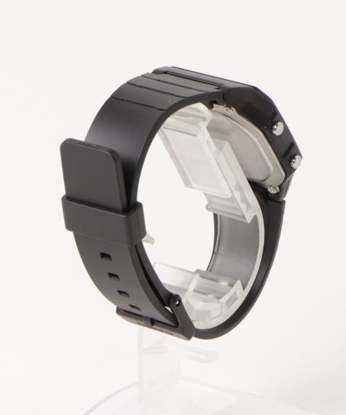 CASIO(カシオ)の「【60】CASIO】スタンダードデジタル BIGフェイス(デジタル腕時計・メンズ・シルバー/ゴールド・FREE)」の3枚目の写真