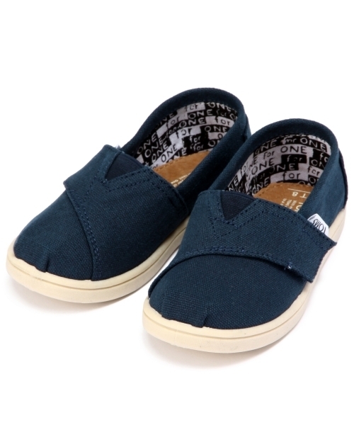 green label relaxing（グリーンレーベルリラクシング）の「TOMS(トムズ) ORI クラシック15-17cm（スニーカー・キッズ・ネイビー/ブラウン/レッド・15cm/17cm/16cm）」の2枚目の写真