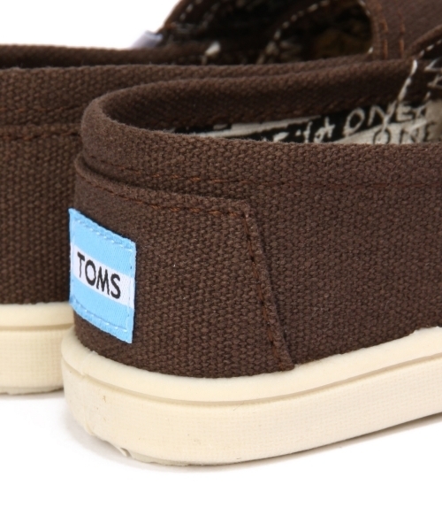green label relaxing（グリーンレーベルリラクシング）の「TOMS(トムズ) ORI クラシック15-17cm（スニーカー・キッズ・ネイビー/ブラウン/レッド・15cm/17cm/16cm）」の9枚目の写真