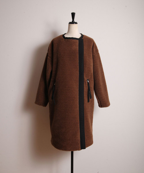 &. NOSTALGIA（アンドドットノスタルジア）の「パイピングボアコート  