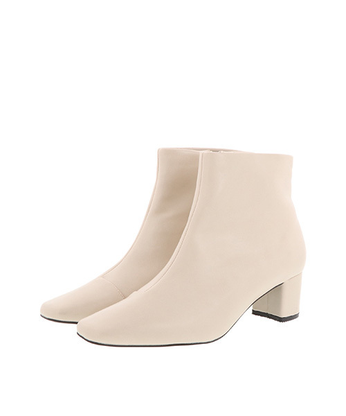 RANDA（ランダ）の「ストレスフリー/ソフトスクエアトゥショートブーツ（ブーツ・レディース・ブラック/アイボリー/キャメル/その他・LL/S/M/L）」の6枚目の写真