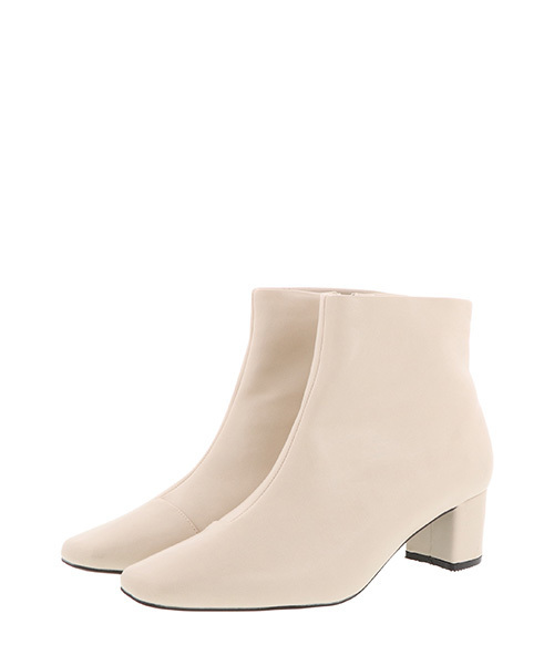 RANDA（ランダ）の「ストレスフリー/ソフトスクエアトゥショートブーツ（ブーツ・レディース・ブラック/アイボリー/キャメル/その他・LL/S/M/L）」の10枚目の写真