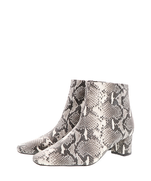 RANDA（ランダ）の「ストレスフリー/ソフトスクエアトゥショートブーツ（ブーツ・レディース・ブラック/アイボリー/キャメル/その他・LL/S/M/L）」の14枚目の写真