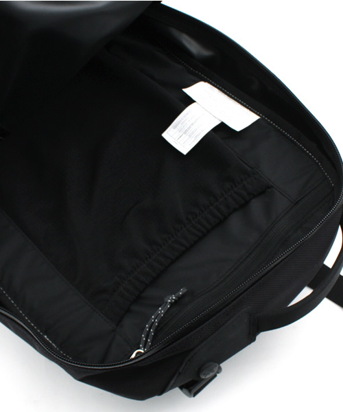 ARC'TERYX(アークテリクス)の「ARC'TERYX / ARRO 22(バックパック/リュック・メンズ・ブラック・22リッター)」の5枚目の写真