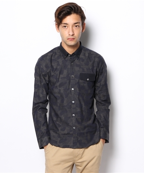 MORGAN HOMME(モルガンオム)の「カモコンパクトクレリック/クレリックシャツ(シャツ/ブラウス・メンズ・ホワイト/ネイビー・LARGE/MEDIUM/AL)」の1枚目の写真