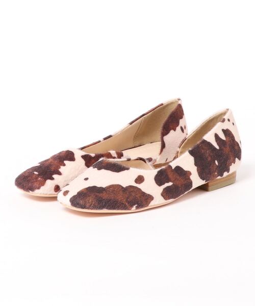 KOBE LETTUCE（コウベレタス）の「サイドカットスクエアトゥフラットパンプス（パンプス・レディース・ホワイト/グレイッシュベージュ/カーキ/ブラック/イエロー系その他/パイソン/ブラウン系その他2/ピンクベージュ/シルバー系その他/ブラウン系その他・L/LL/M/S）」の16枚目の写真