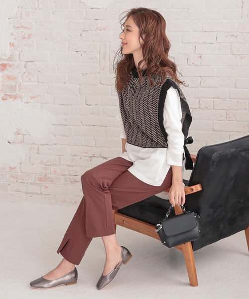 KOBE LETTUCE（コウベレタス）の「サイドカットスクエアトゥフラットパンプス（パンプス・レディース・ホワイト/グレイッシュベージュ/カーキ/ブラック/イエロー系その他/パイソン/ブラウン系その他2/ピンクベージュ/シルバー系その他/ブラウン系その他・L/LL/M/S）」の12枚目の写真