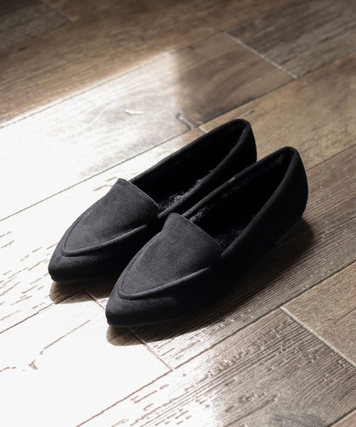 インナーファーのポインテッドトゥすっきり見えモカシンフラット