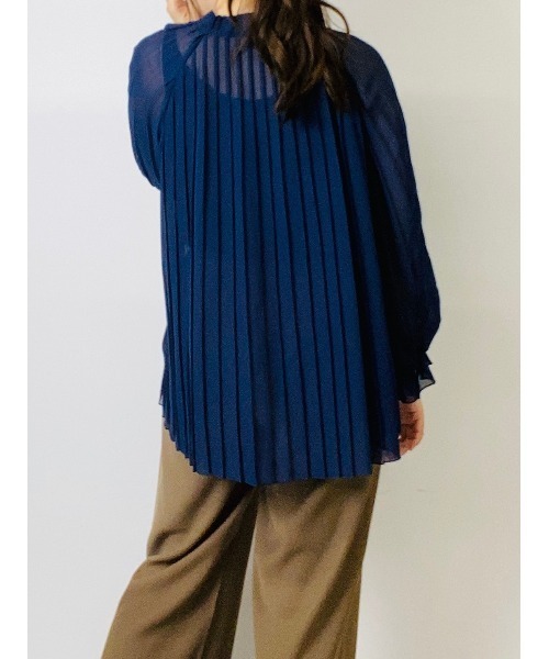 TEVALT（ヴァレット）の「マルチプリーツ　ブラウス（シャツ/ブラウス・レディース・ネイビー/ブラウン系その他/ベージュ・38）」の19枚目の写真