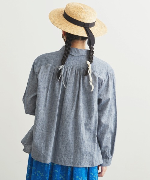chambre de charme（シャンブルドゥシャーム）の「cdc 綿麻シャンブレー　ちび衿ブラウス（シャツ/ブラウス・レディース・ダークブラウン/ネイビー/サックスブルー・FREE）」の18枚目の写真