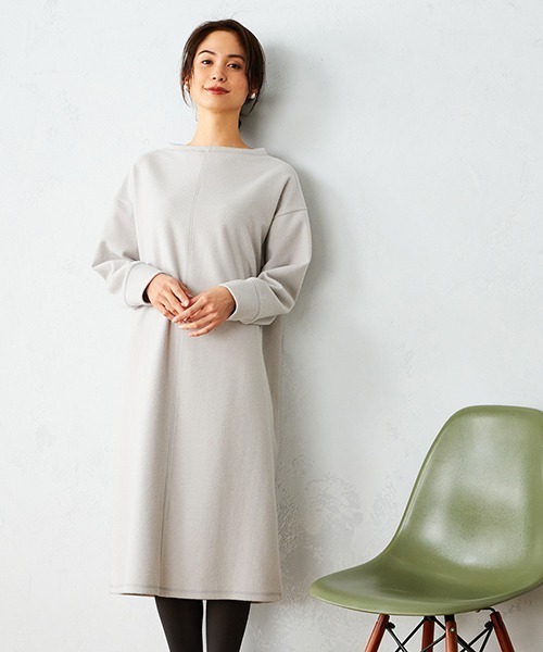 COMME CA ISM(コムサイズム)の「ボトルネック ワンピース(ワンピース・レディース・ライトグレー/ブラック/ベージュ・MEDIUM/LARGE)」の14枚目の写真