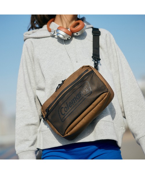 COLEMAN（コールマン）の「シールドショルダーポーチ（ボディバッグ/ウエストポーチ・レディース・ホワイト×グレー/グレー系その他・ONE SIZE）」の16枚目の写真