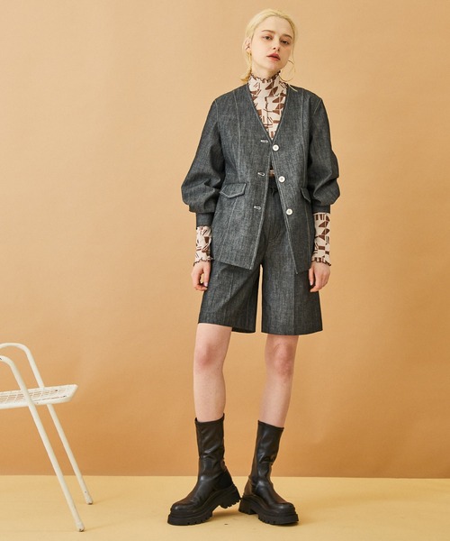 21ss　イネラ　lNella　スラブダンガリーノーカラージャケット INella（イネラ）の「【INella(イネラ)】スラブダンガリーノー