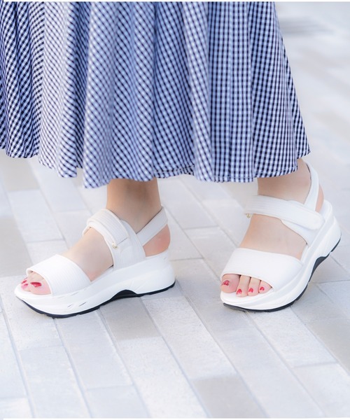 MIIA（ミーア）の「スポーツサンダル（サンダル・レディース・ブラック/オフホワイト・MEDIUM/LARGE）」の2枚目の写真