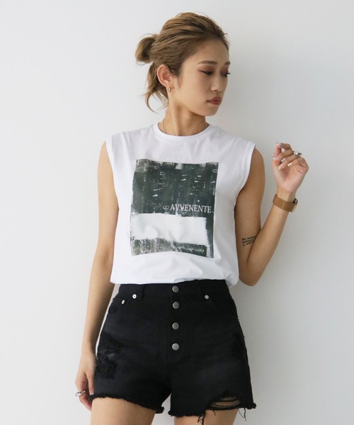 Avvenente（アベネンテ）の「【Avvenente】スリーブレスニュアンス転写プリントカットソー（Tシャツ/カットソー・レディース・ブラック/オフホワイト・M）」の4枚目の写真