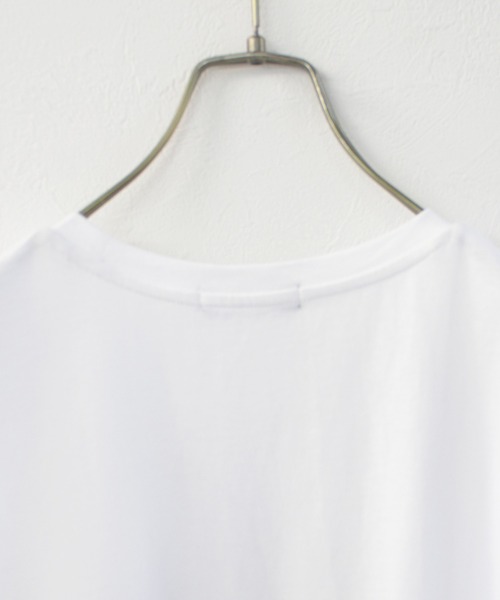 Avvenente（アベネンテ）の「【Avvenente】スリーブレスニュアンス転写プリントカットソー（Tシャツ/カットソー・レディース・ブラック/オフホワイト・M）」の3枚目の写真