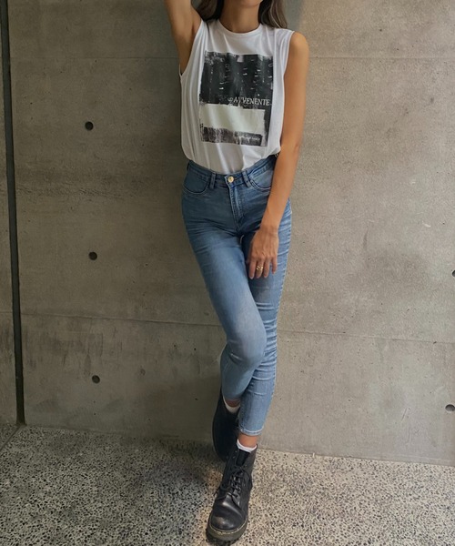 Avvenente（アベネンテ）の「【Avvenente】スリーブレスニュアンス転写プリントカットソー（Tシャツ/カットソー・レディース・ブラック/オフホワイト・M）」の14枚目の写真