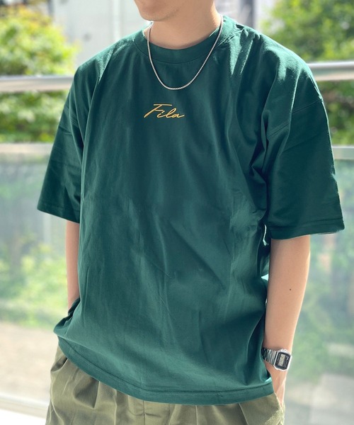 FILA（フィラ）の「【FILA/フィラ】WEB限定 別注 ビックシルエット 綿100% 半袖 Tシャツ（Tシャツ/カットソー・メンズ・ベージュ/ホワイト/ブラック/ブラック系その他2/ブラック系その他3/ブラック系その他/ホワイト系その他/ホワイト系その他2/グレー系その他/グレイッシュベージュ/ベージュ系その他/ホワイト系その他3/ダークグリーン/チャコール/ホワイト系・M/L/LL）」の15枚目の写真