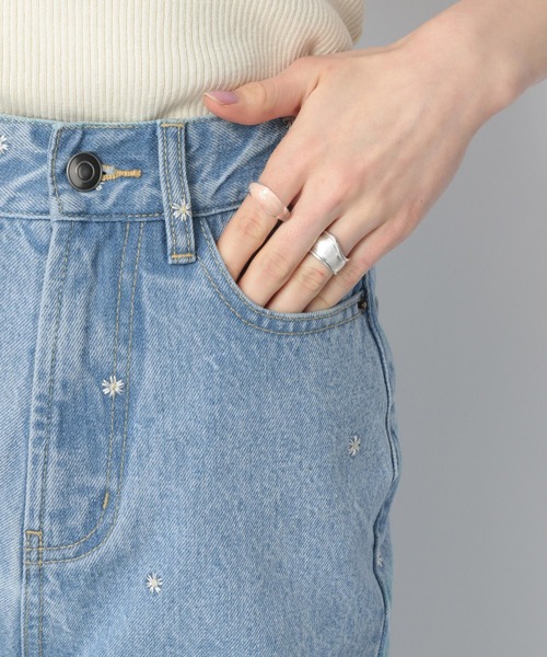 Heather(ヘザー)の「KUROKI刺繍ストレートデニム 955017(デニムパンツ・レディース・ライトブルー/インディゴブルー・S/M)」の6枚目の写真