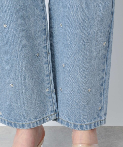 Heather(ヘザー)の「KUROKI刺繍ストレートデニム 955017(デニムパンツ・レディース・ライトブルー/インディゴブルー・S/M)」の11枚目の写真
