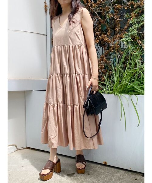 EVRIS（エヴリス）の「ティアードマキシワンピース（ワンピース・レディース・ホワイト/ブラック/パープル/ベージュ・FREE）」の21枚目の写真