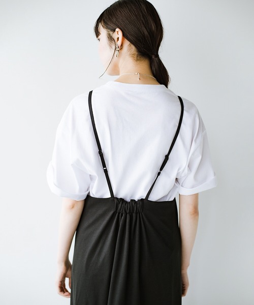 haco!(ハコ)の「シンプルTシャツに重ねるだけで楽してかわいくなれちゃう! カットソーの裾ひらりキャミワンピース(ワンピース・レディース・ブラック/ブラウン・SMALL/MEDIUM/X-LARGE/LARGE)」の5枚目の写真