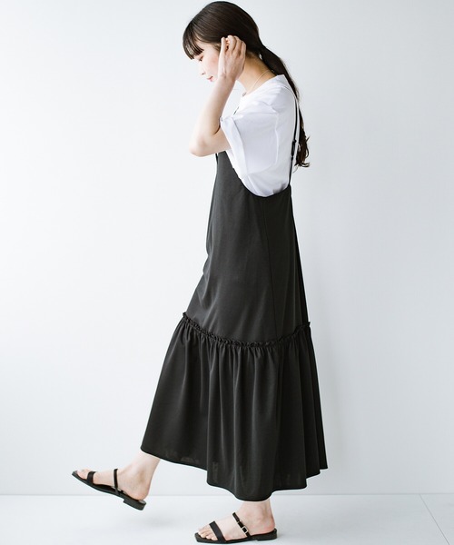 haco!(ハコ)の「シンプルTシャツに重ねるだけで楽してかわいくなれちゃう! カットソーの裾ひらりキャミワンピース(ワンピース・レディース・ブラック/ブラウン・SMALL/MEDIUM/X-LARGE/LARGE)」の12枚目の写真